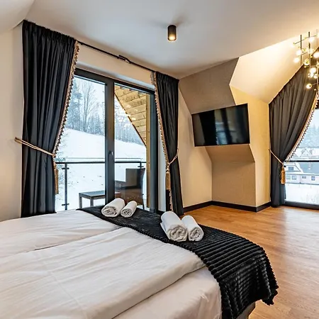 Aparthotel Zakopianski & 4*