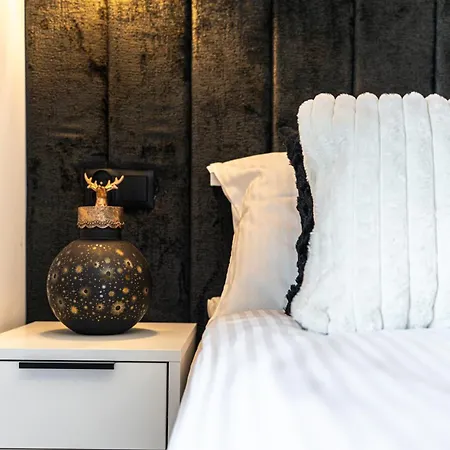 Aparthotel Zakopianski & 4*