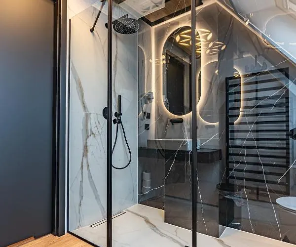 Zakopianski & מלון דירות 4*