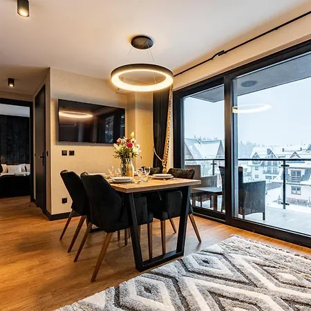 Apartmanhotel Zakopianski & 4*