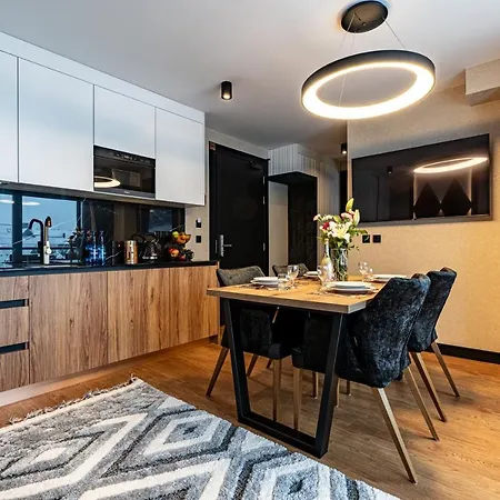 Zakopianski & Apartmanhotel 4*