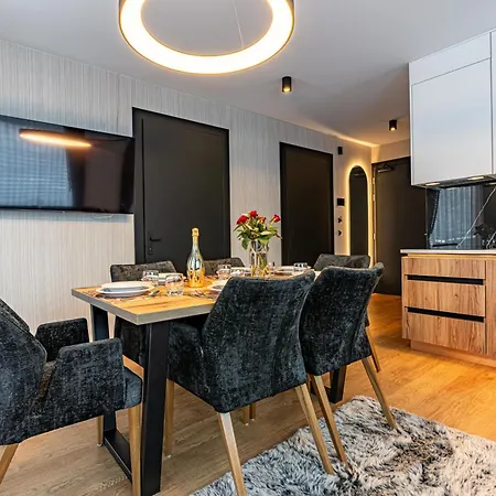 Zakopianski & شقة فندقية