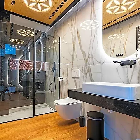 Zakopianski & Lejlighedshotel 4*