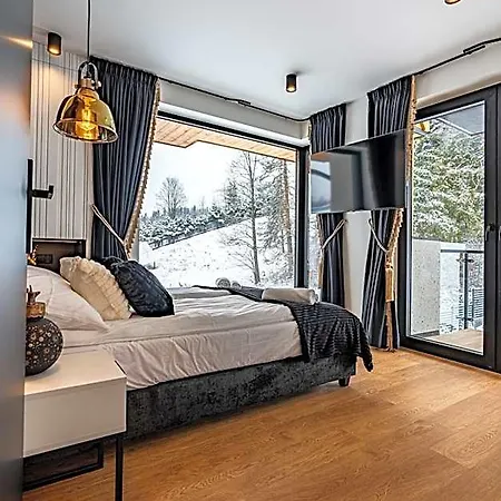 Apart-hotel Zakopianski & 4*